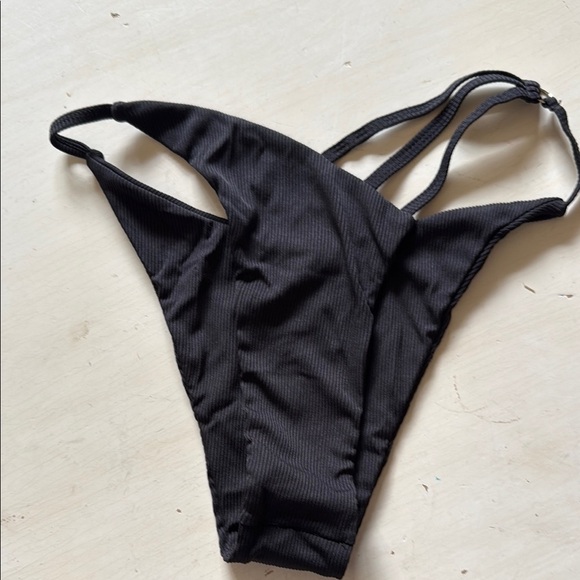 *NWT - BLACK BIKINI FROM ZAFUL (sz med) - Picture 2 of 8